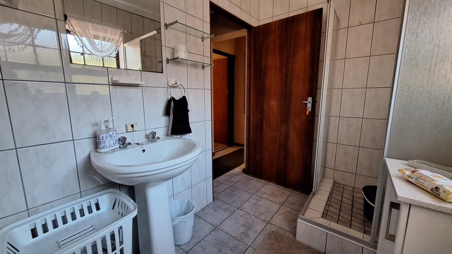 3 Bedroom Property for Sale in Dana Bay Western Cape